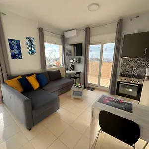 Horizon /downtown Penthouse W/ Massive Terrace Salonicco